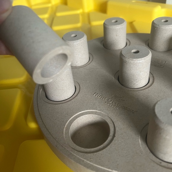 Dog Smart level 1 hide, seek and treat - Picture 3 of 5